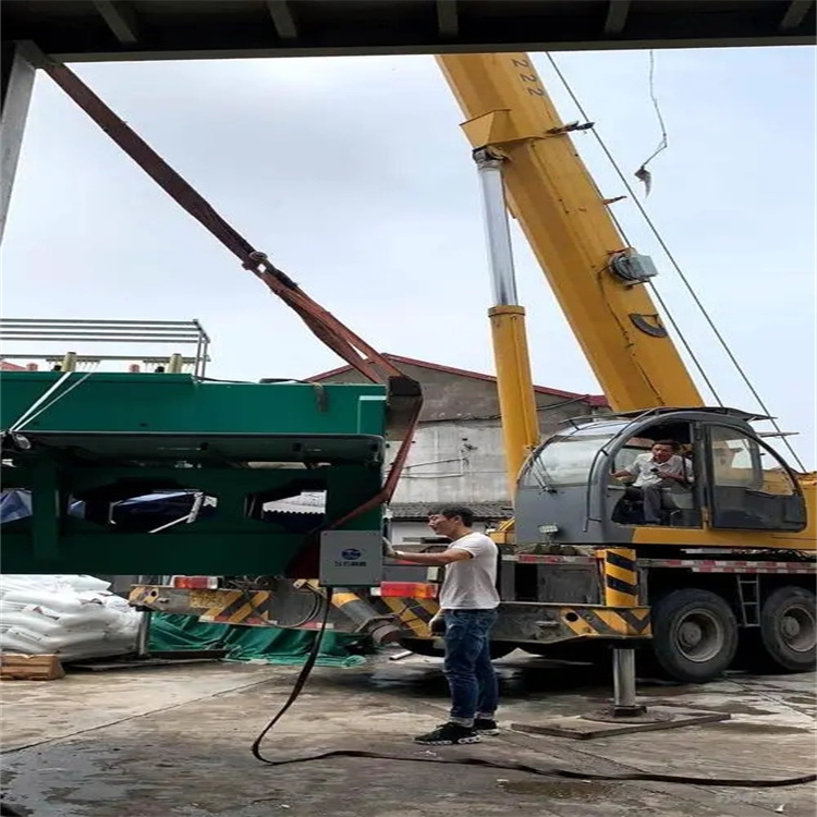 封丘吊车怎么吊30米钢筋笼